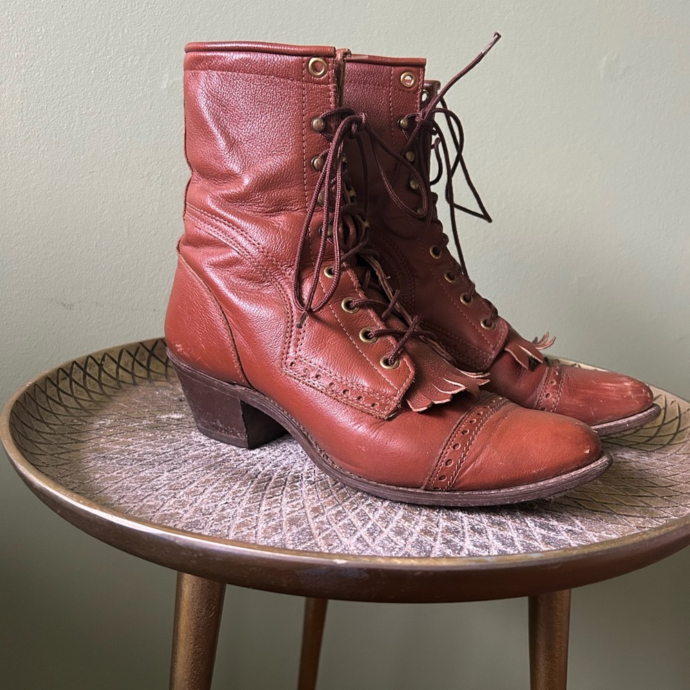 Women's Brown Leather Lace-Up Boots